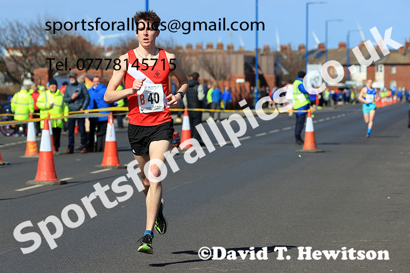 Senior mens Northern 12 Stage Road Relay, 2025 Northern 12 and 6 Stage Road Relays and Junior 5k, Redcar. Photo: David T. Hewitson/Sports for All Pics